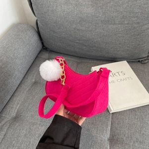 Bolso Bandolera Acolchado para Mujer Bolso de Hombro de Axila a la Moda Con Pompón y Cadena de Oro Bolso Cuadrado Pequeño Elegante