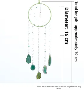 Green handmade dreamcatcher details with agate slices and 16cm diameter measurement
