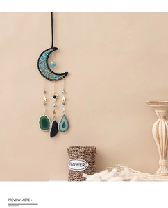 Décoration murale lune bohème avec pierres naturelles bleues et tranches d'agate