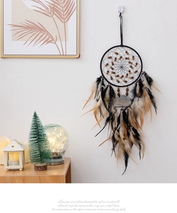 Traumfänger Wandbehang mit Federn und Naturstein-Anhänger für Heimdekoration