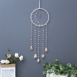 Attrape-rêves lune rose arbre de vie avec cristaux naturels et perles pour décoration murale