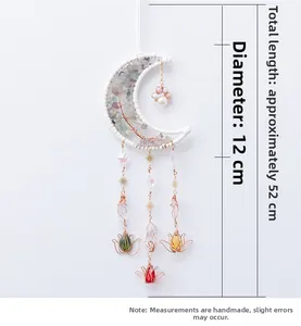 Dettaglio dell'acchiappasogni a mezzaluna con albero della vita in cristallo diametro 12cm