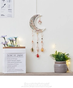 Decorazione murale acchiappasogni a luna con fluorite verde e pendenti in cristallo