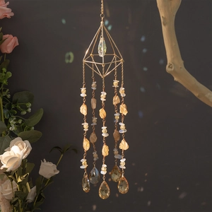 Handmade Natural Citrine Raw Stone Pyramid Suncatcher Geometric Gold Metal Frame Crystal Wind Chime Hanging Decoration For Home Garden