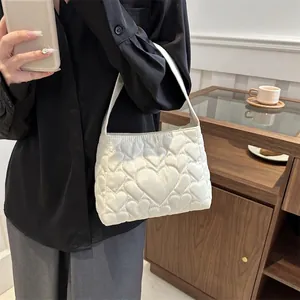 Sac fourre-tout blanc matelassé motif cœur grande capacité sac à épaule en nylon chic