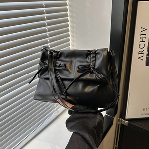 Fashion Pleated PU Leather Shoulder Bag For Women Sweet Bow Decor Commute Crossbody Handbag Trendy Daily Casual