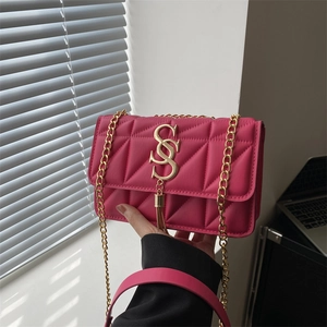 Sac Bandoulière Matelassé Cuir PU Motif Losange Chaîne Métal Sac À Épaule Avec Gland Décor Logo Sac À Main Femme Mode