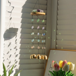 Carillon bohème avec cristaux d'améthyste et cinq cloches en laiton vintage pour déco