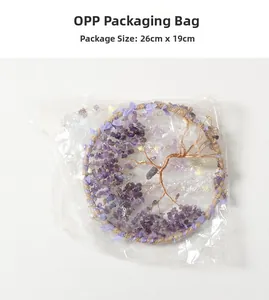 Détail du pendentif Arbre de Vie en cristal violet dans un sac OPP de 26x19 cm