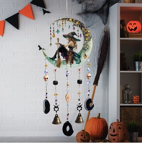 Carillon d'Halloween lune avec sorcière, cloches en métal et tranches de pierres