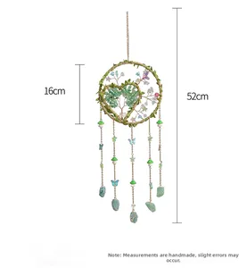 Detailansicht des Lebensbaum-Traumfängers mit 16 cm Durchmesser und 52 cm Gesamtlänge