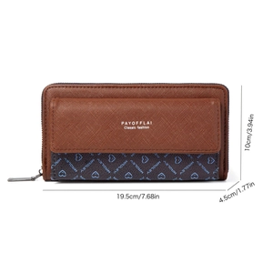 Front view of large capacity wallet showing dimensions 19.5x10x4.5cm and heart pattern