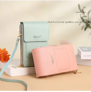 Détail de pochettes de téléphone multifonctions en cuir PU en vert menthe et rose