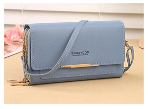 Portefeuille bandoulière bleu clair à trois couches en cuir PU grainé et détails dorés