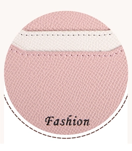 Gedetailleerd overzicht van minimalistische roze witte PU lederen dames portemonnee.