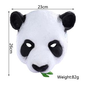 Detaillierte Maße und Gewicht dieser realistischen Pandamaske mit Bambusblatt-Akzent