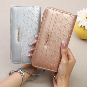 Portafoglio Lungo da Donna Motivo a Diamanti Trapuntati in Pelle PVC Clutch Con Cinturino da Polso Porta Carte Grande Capacità