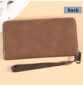 Rückansicht der braunen, mattierten Lederbrieftasche für Herren mit weißen Nähten
