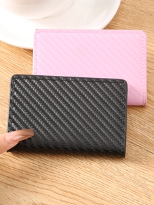Portabiglietti da visita in pelle con trama in carbonio nero e rosa per uomo e donna