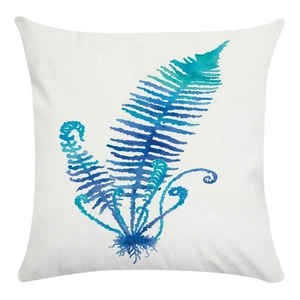 Détail d'une housse de coussin souple avec motifs de feuilles de fougère à l'aquarelle
