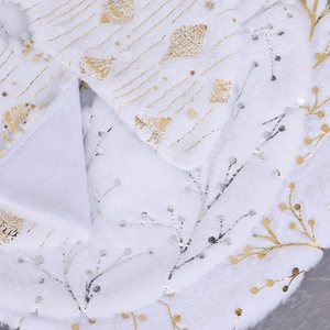 Gonna per albero di Natale in peluche bianco con motivi a fiocco di neve oro e argento