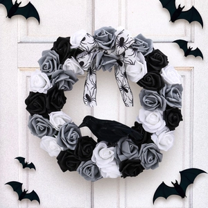 Halloween Krans Met Zwart Wit Grijs Rozen En Kraai Spin Strik Gotisch Deurhanger Griezelig Feest Decoratie