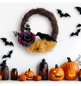 Corona de Halloween con rosas negras y un cuervo en un anillo de ratán para decoración