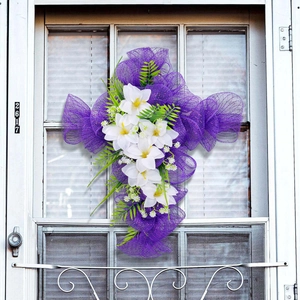 Ghirlanda di Pasqua a Croce Rete Viola Gigli Bianchi Artificiali Foglie Verdi Decorazione Religiosa Porta Parete