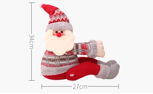 Detail view of Santa Claus curtain tie with 34cm height and 27cm width dimensions