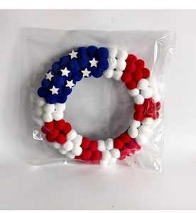 Detail van patriottische pompon krans met witte sterren voor Amerikaanse decoratie