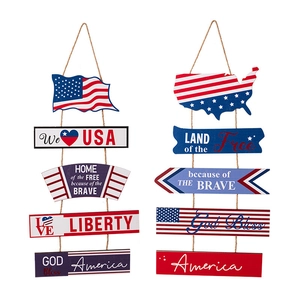 Patriotic USA wooden wall hanging signs with American flag motifs and liberty quotes