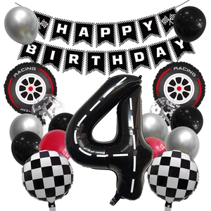Set 4ème anniversaire course avec drapeaux à damier, ballons pneus et chiffre 4 géant