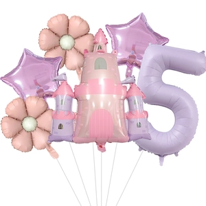 Détails du kit ballons château de princesse avec chiffre 5 violet et fleurs marguerites