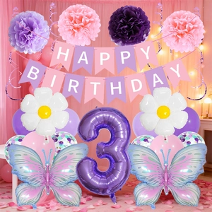 Set decorazioni compleanno rosa e viola con fiori di carta, palloncini farfalla e striscione