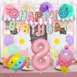 Set compleanno donut con palloncino rosa numero 8, striscioni e pompon di carta