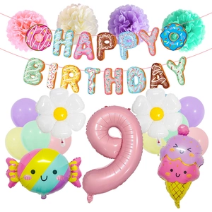 Dettaglio kit 9° compleanno con palloncini ciambella macaron e striscione Happy Birthday