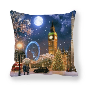 Détail de la housse de coussin avec monuments de Londres sous la neige et bus festif