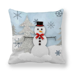 Détail de la texture peau de pêche sur housse de coussin avec bonhomme de neige