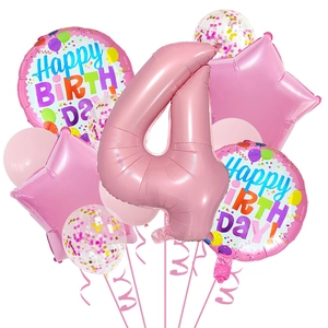 Détail du set de ballon en aluminium chiffre 4 rose avec étoiles et confettis