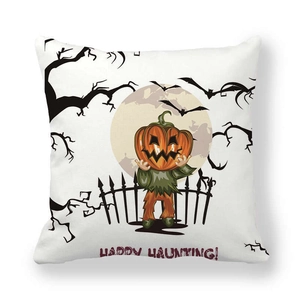 Dettaglio federa Halloween con uomo zucca, pipistrelli e scritta decorativa