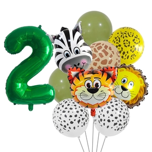 Kit ballons 2e anniversaire thème jungle avec chiffre deux vert et motifs animaux