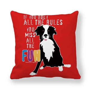 Dettaglio della fodera per cuscino rossa con illustrazione di Border Collie e citazione