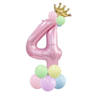 Geburtstag Luftballonständer mit rosa Zahl 4, Krone und Pastellfarben Dekoration