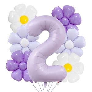 Kit de ballons chiffre 2 violet mat avec petites fleurs de marguerites pour anniversaire