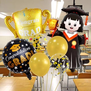 Set palloncini festa di laurea con trofeo e figura di laureata per decorazione