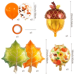 Set di palloncini per festa autunnale con foglie di acero, ghiande e zucche su fondo bianco