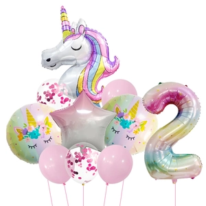 Detailed set including unicorn balloon, gradient number two and assorted latex balloons