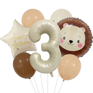 Detailliertes Set aus cremefarbenem Ballon Nummer 3 mit Löwe und Latex-Partydeko