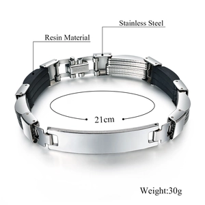 Detalle macro de pulsera para hombre de acero inoxidable y resina con dimensiones