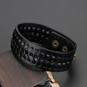 Breites schwarzes geflochtenes Lederarmband für Herren mit Vintage-Druckknopfverschluss